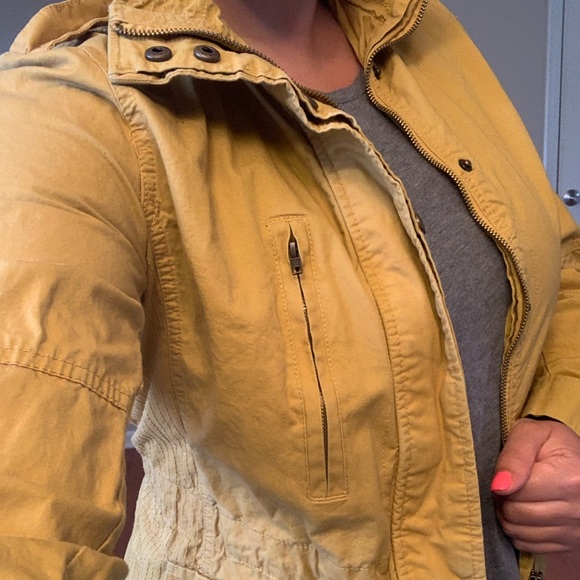 Jacket - Picture 4 of 4